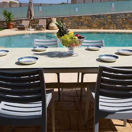 Superior Family Apartment W/Pool Dining Area Stavromenos Extérieur photo