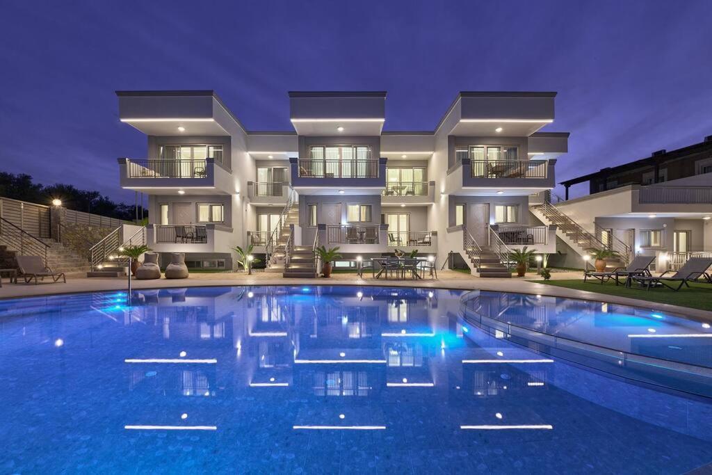 Superior Family Apartment W/Pool Dining Area Stavromenos Extérieur photo