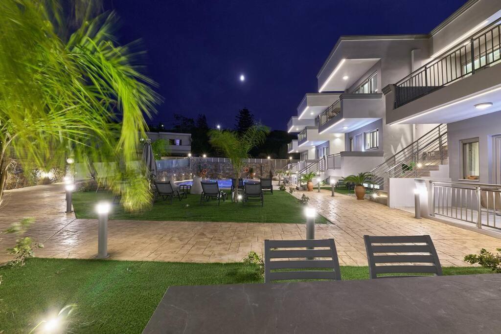 Superior Family Apartment W/Pool Dining Area Stavromenos Extérieur photo