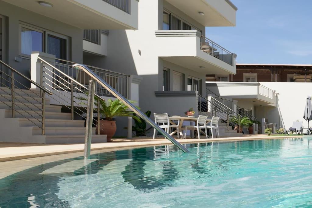 Superior Family Apartment W/Pool Dining Area Stavromenos Extérieur photo