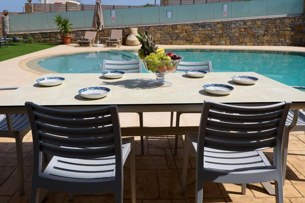 Superior Family Apartment W/Pool Dining Area Stavromenos Extérieur photo